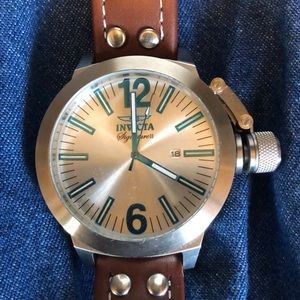 INVICTA “SIGNATURE “ TRINITE WATCH w/BOX